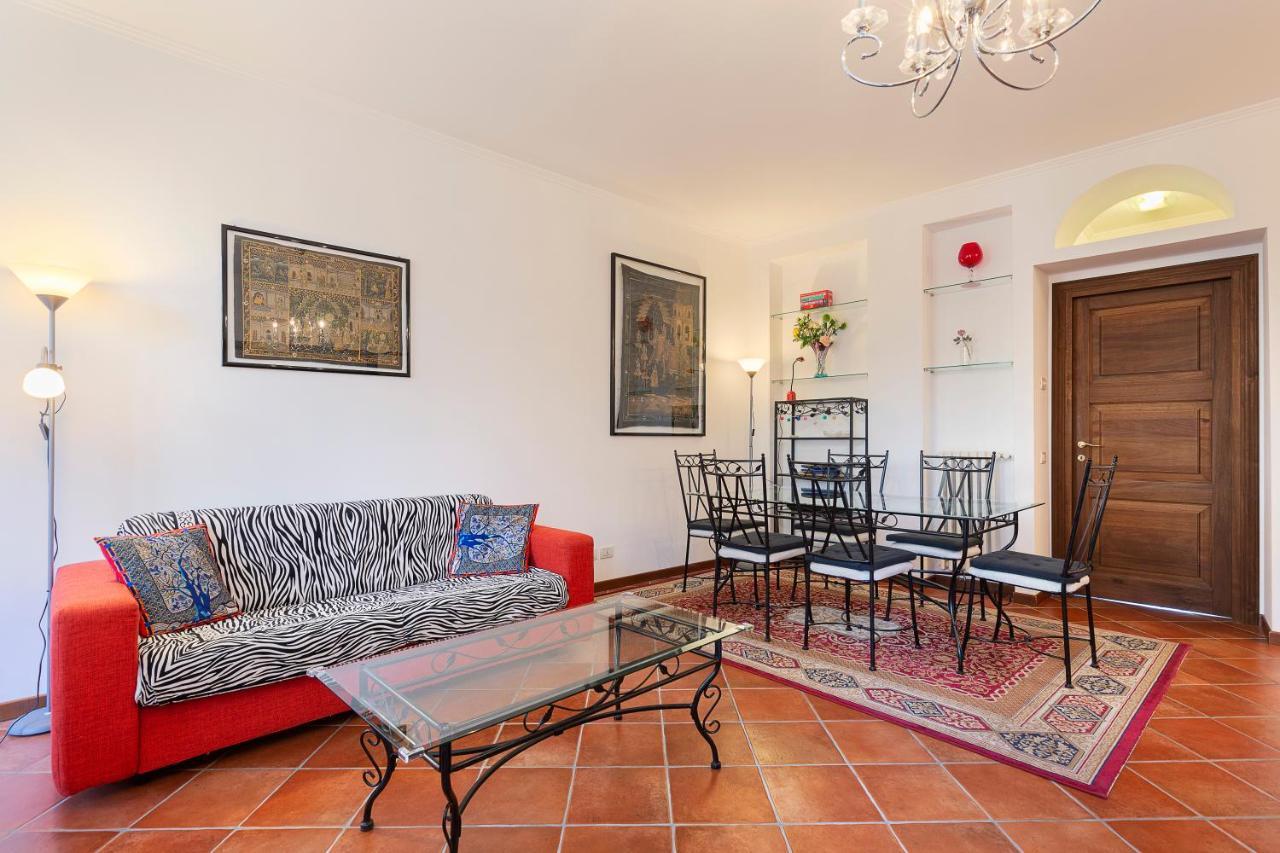 Dolfin - Nel Centro Di Stresa - By Impero House Apartment Exterior photo